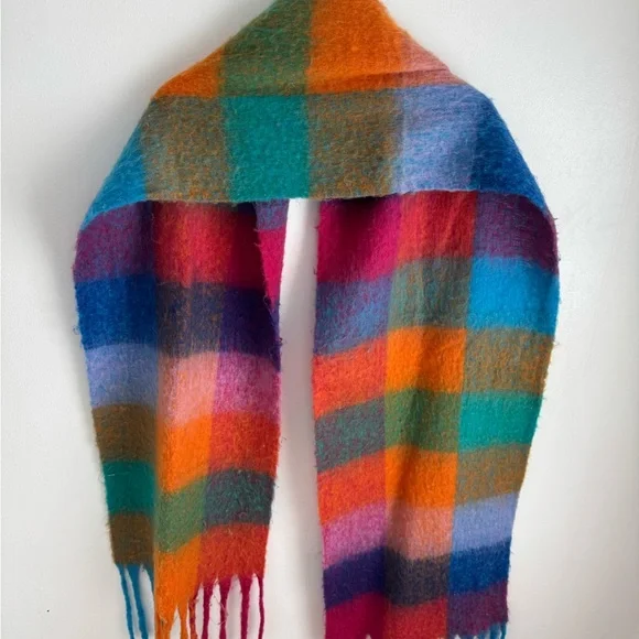 Colorful Plaid Wool Scarf - Picture 3 of 3